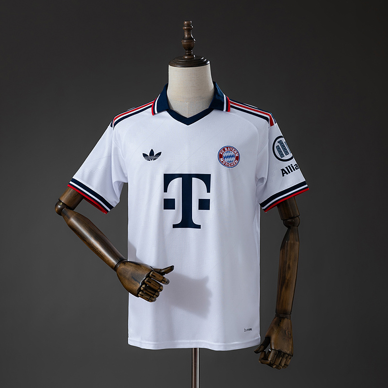 Bayern Munich 26/27 Visitante