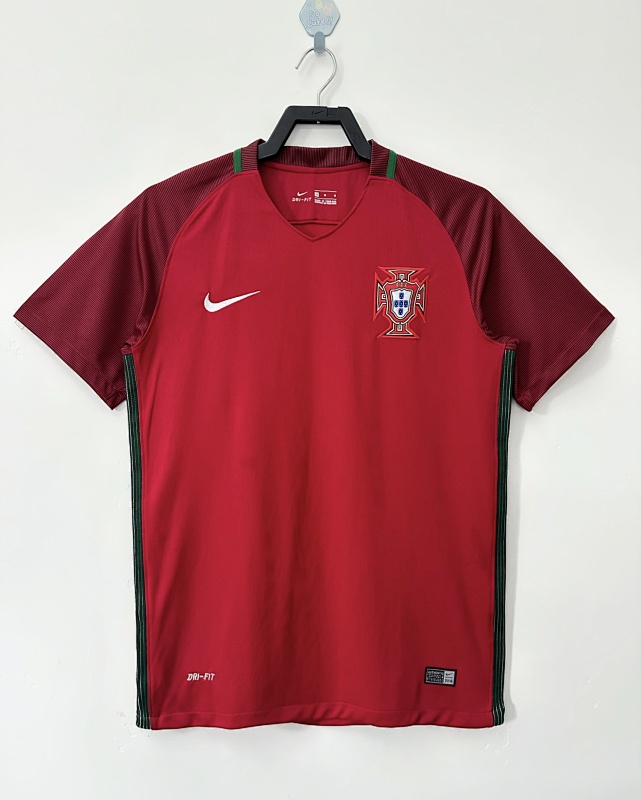 Portugal Retro 2016 Local