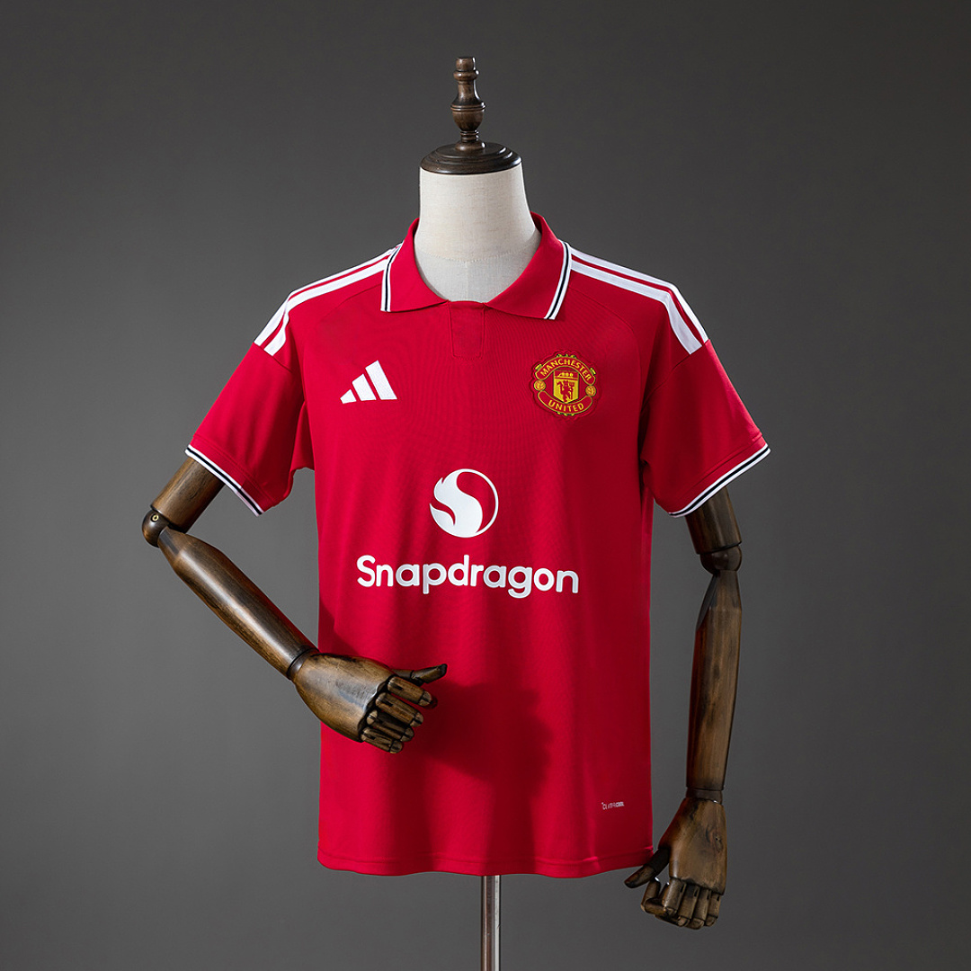 Manchester United 26/27 Local