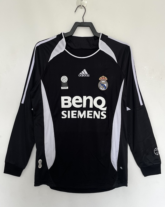 Real Madrid Retro 2006/07 Segunda visitante negra manga larga