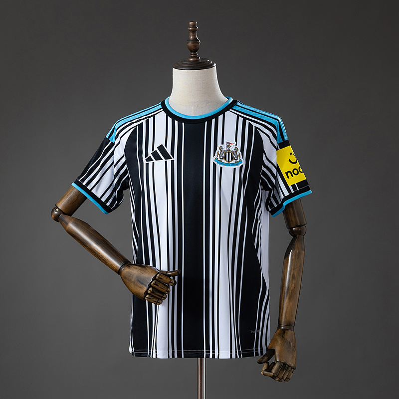 Newcastle United 26/27 Local