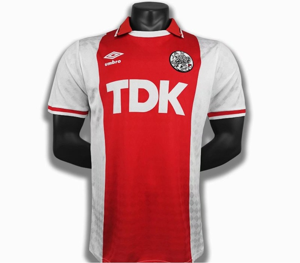 Ajax 89/90 Retro local