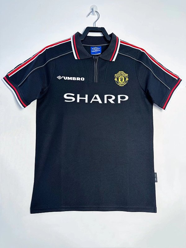 Manchester United Retro 1998/99 Edición especial negra