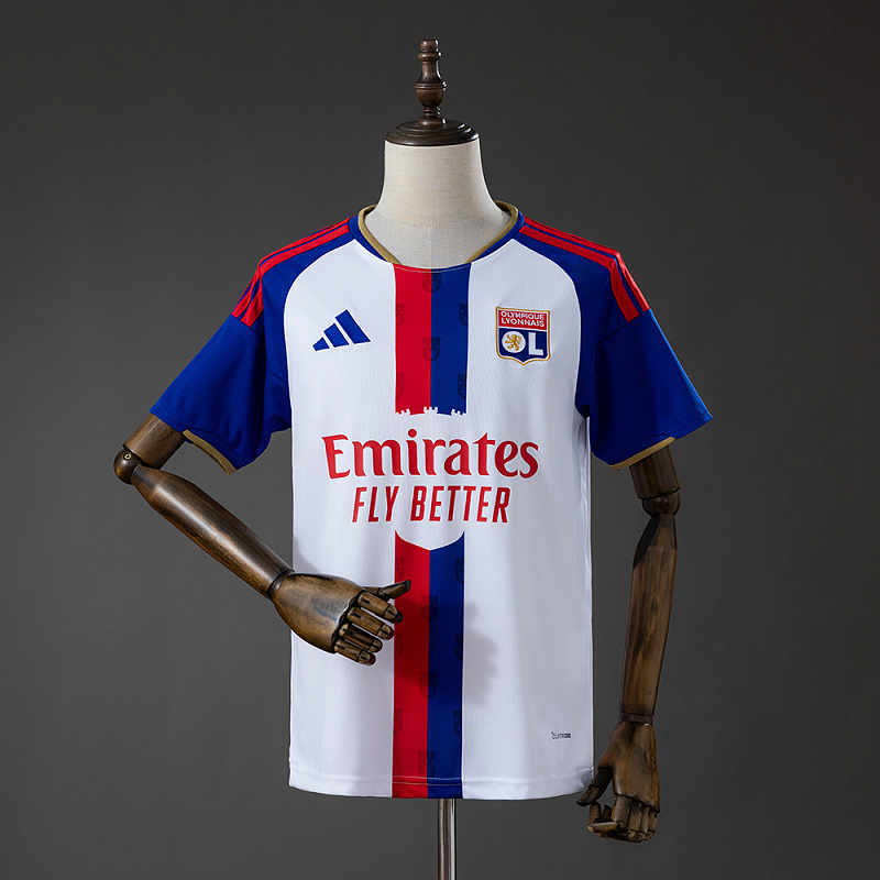 Olympique Lyonnais 26/27 Local