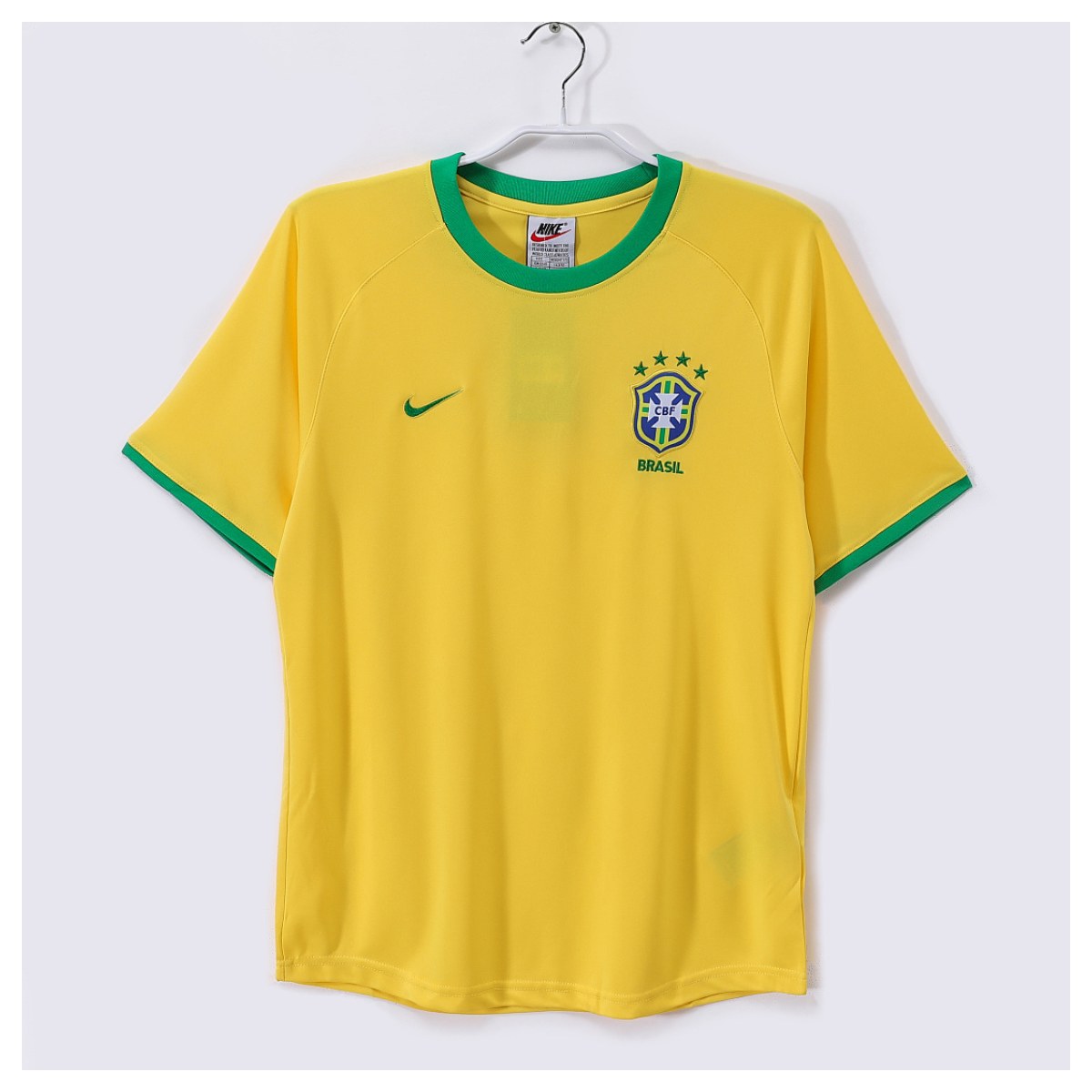 Brasil Retro 2000 Local