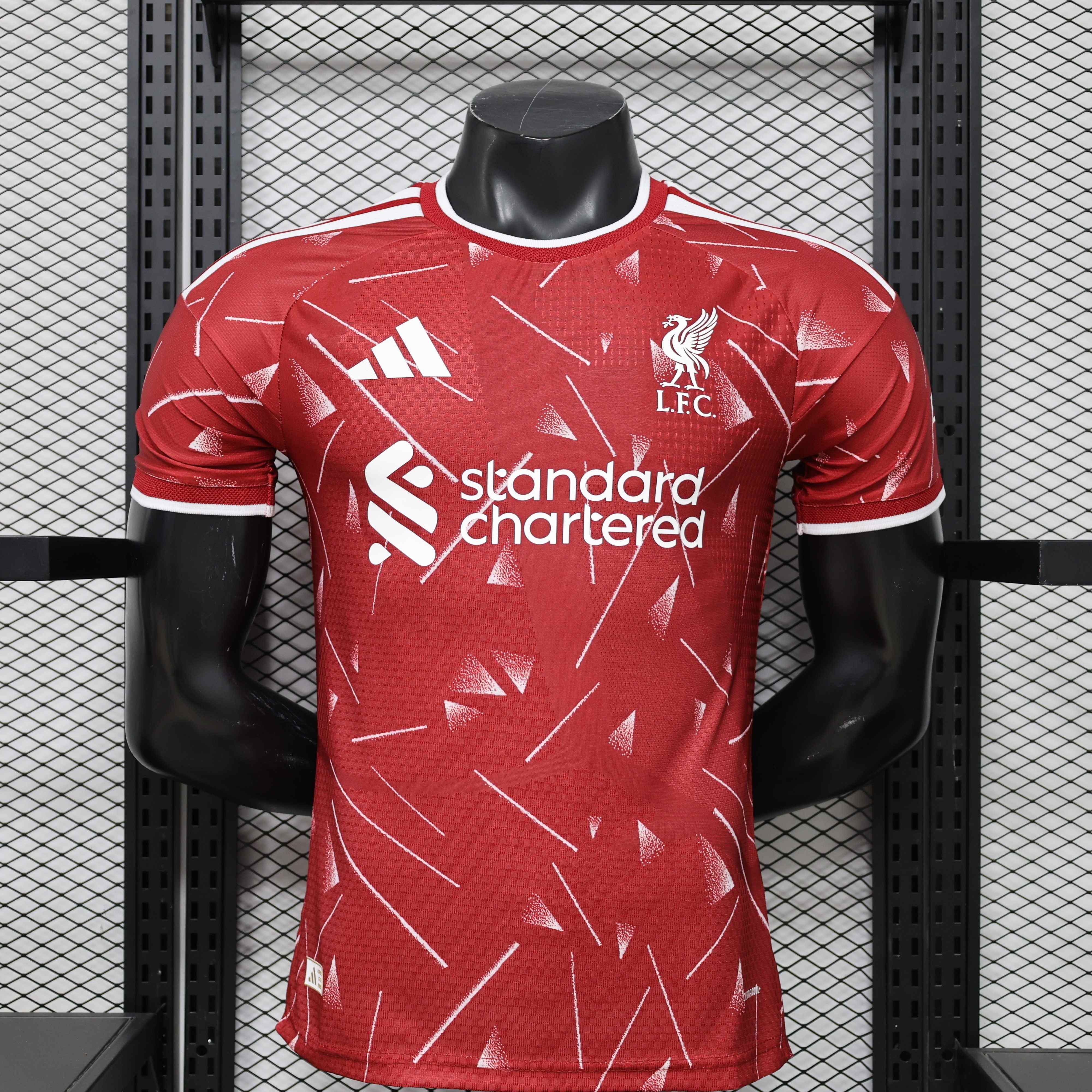 Liverpool 26/27 Local