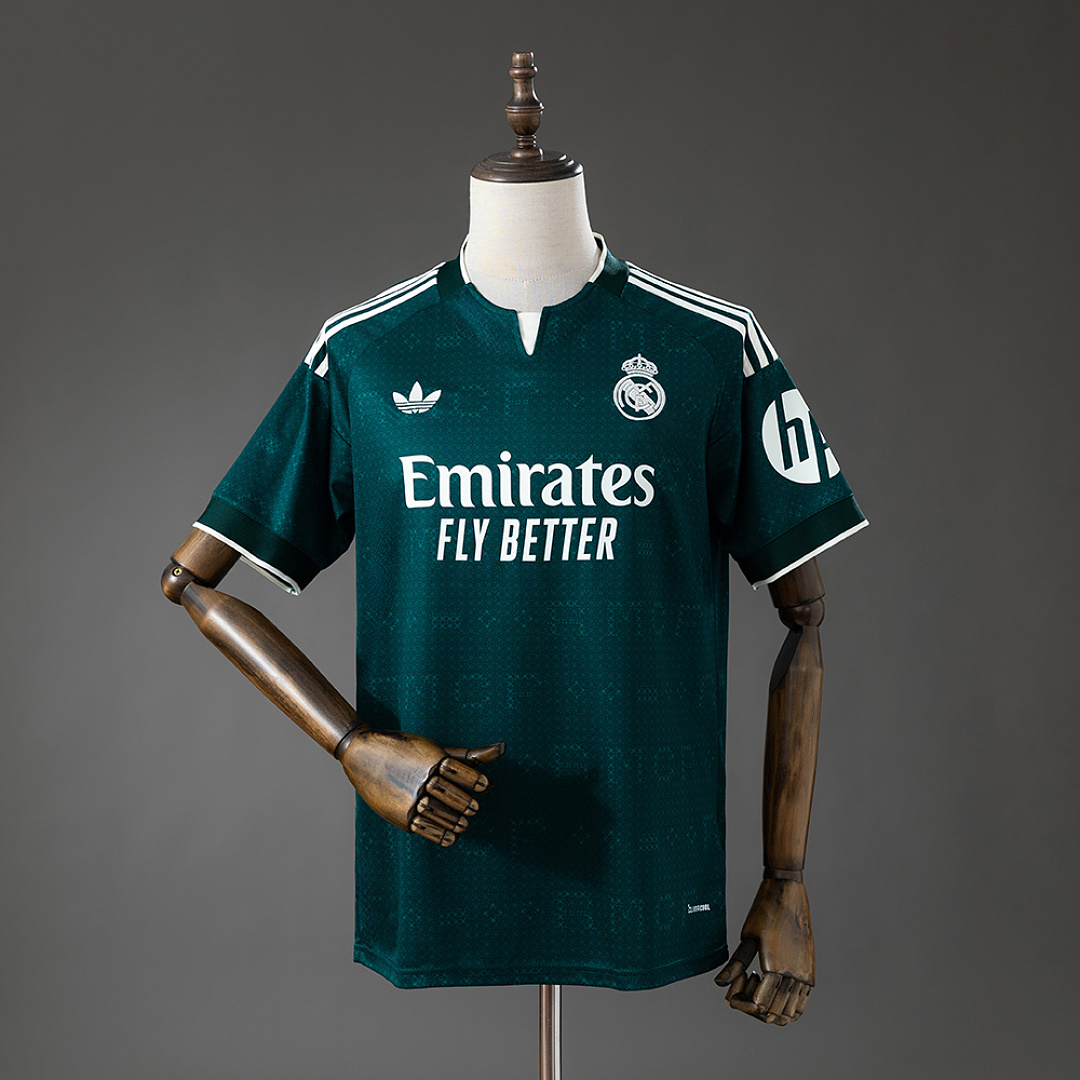 Real Madrid 26/27 Visitante