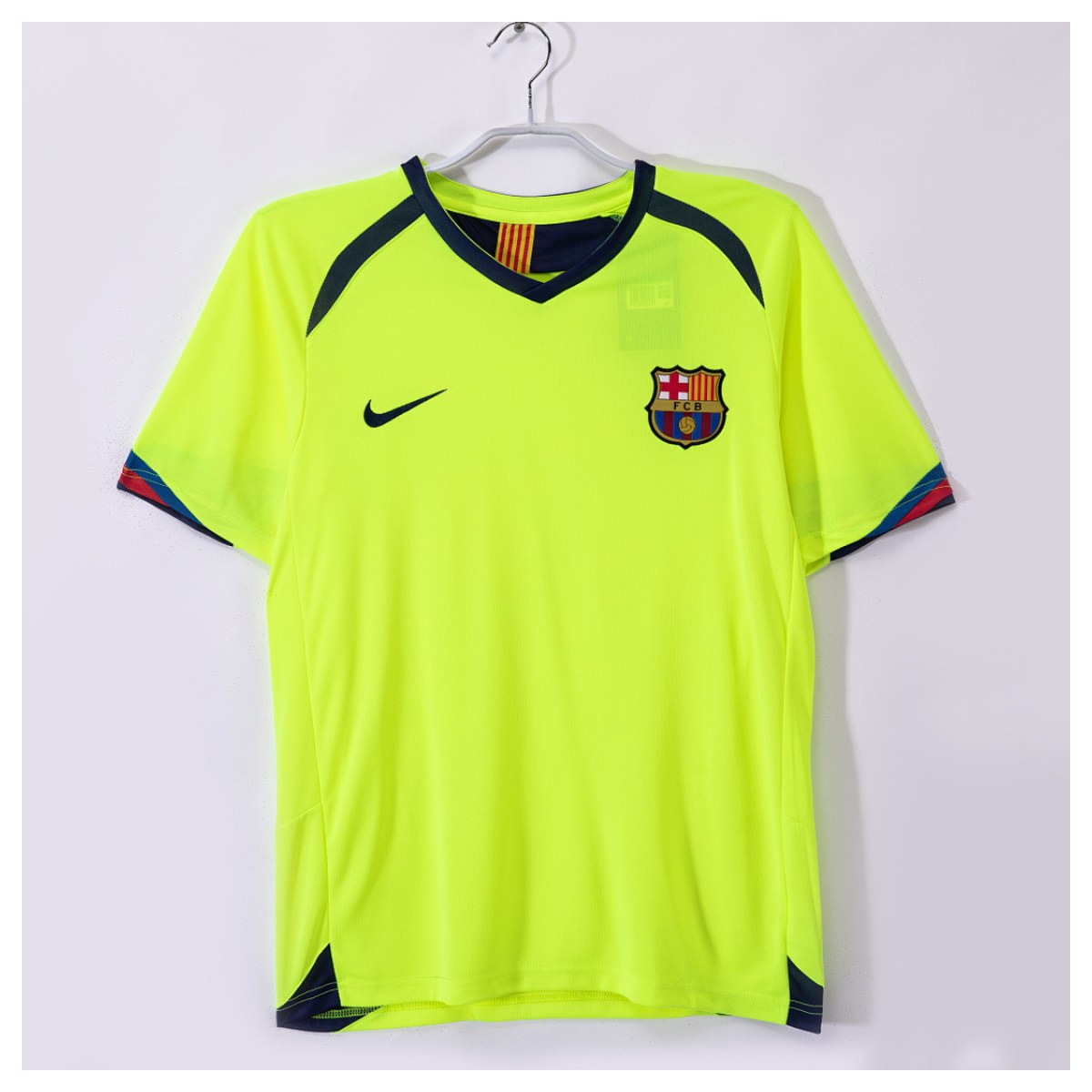 FC Barcelona Retro 2005/06 Visitante