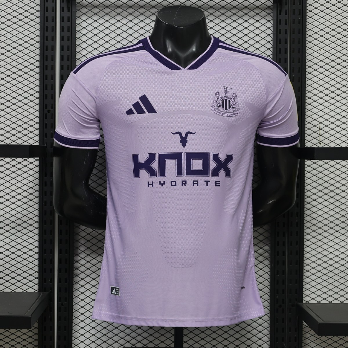 Newcastle United 26/27 Segunda visitante