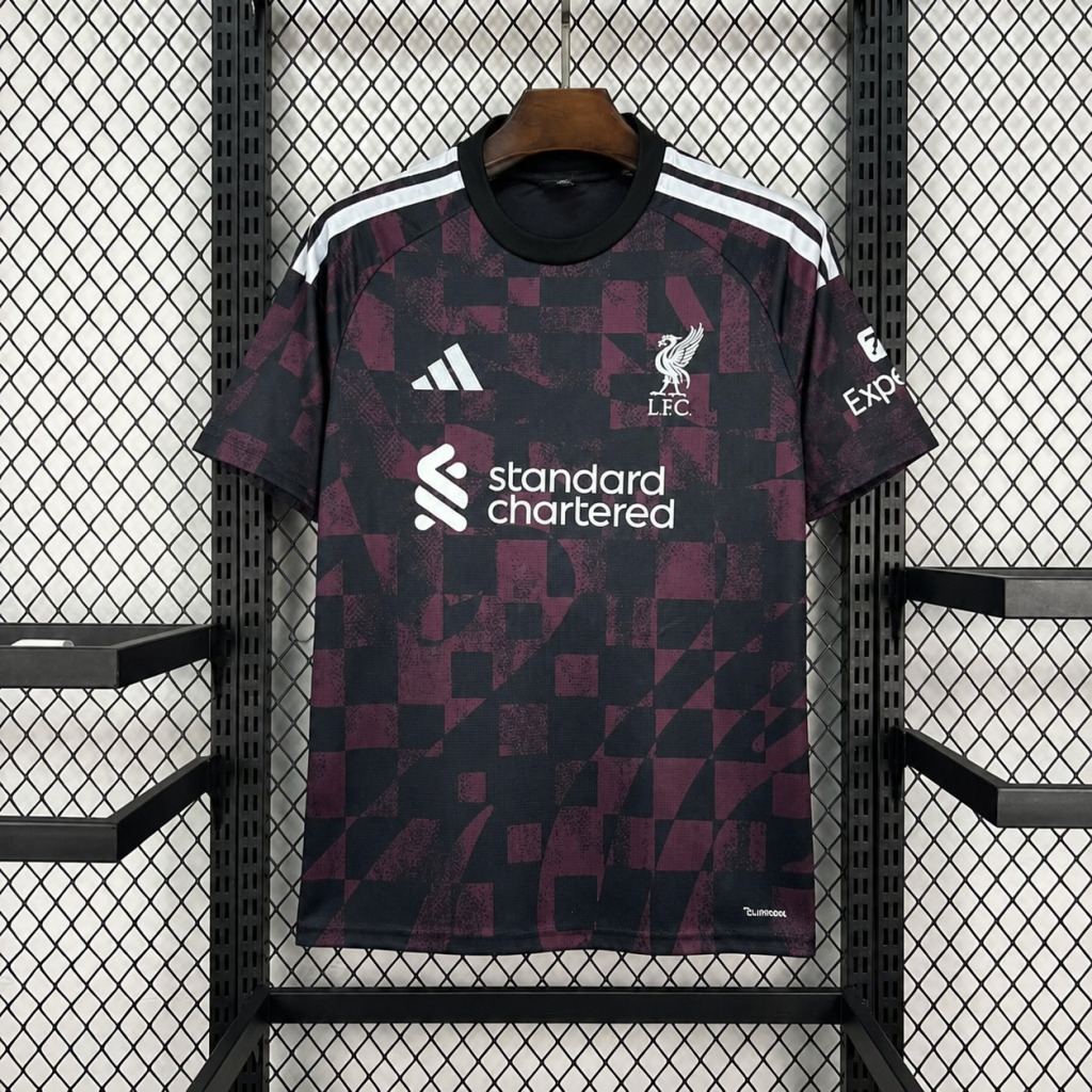 Liverpool 26/27 Tercera