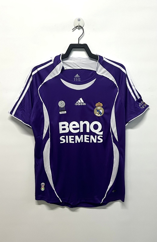 Real Madrid Retro 2006/07 Visitante