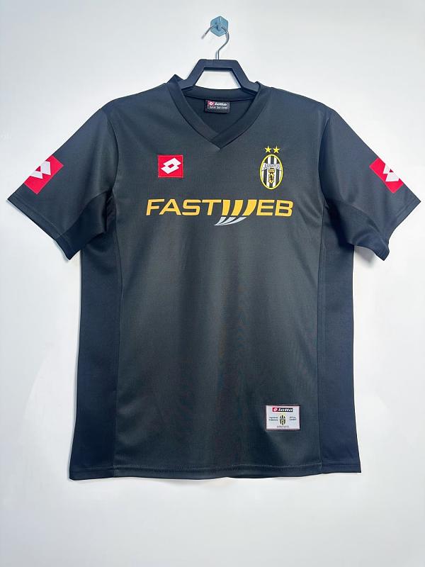 Juventus Retro 2001/02 Visitante